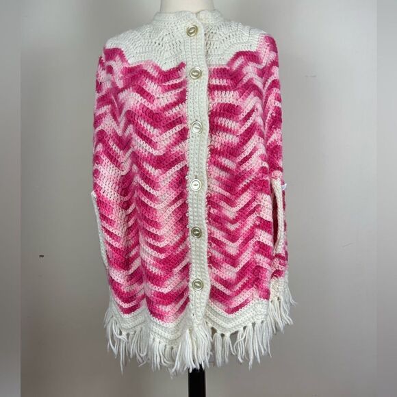 70s Hand Knitted Poncho